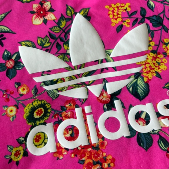 ADIDAS Women’s Floral Print Collection Crew Neck Shirt Fitness Athleisure Sz XS - Picture 3 of 8